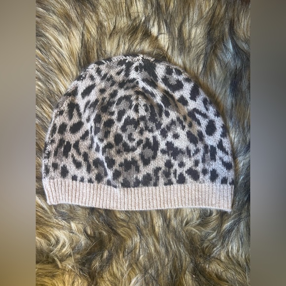 NWT leopard print beanie - Picture 2 of 6